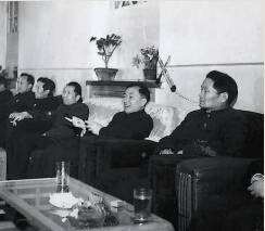 团结班子成员 注重发挥班长作用
